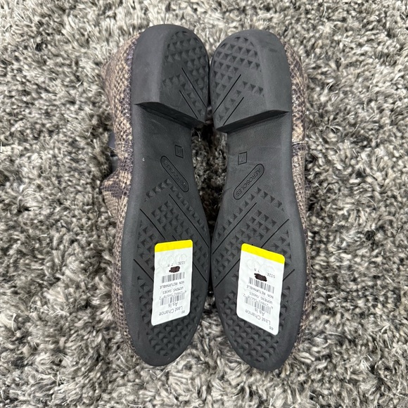 Aerosoles Women's Sophia Faux Leather Snakeskin Booties Gray Size 7 - Picture 7 of 7